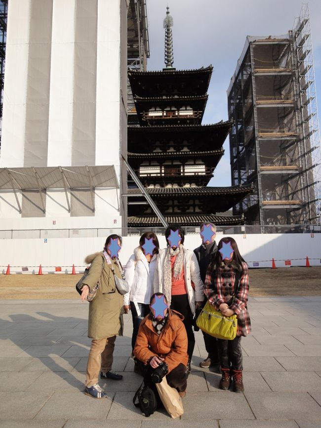 東塔をバックにも、撮りたいよね〜！と、別の方にお願いしました♪<br /><br />あれ？この時、ＪＯＥ　ＣＯＯＬさんご夫婦は、どこにいたんだろう？！