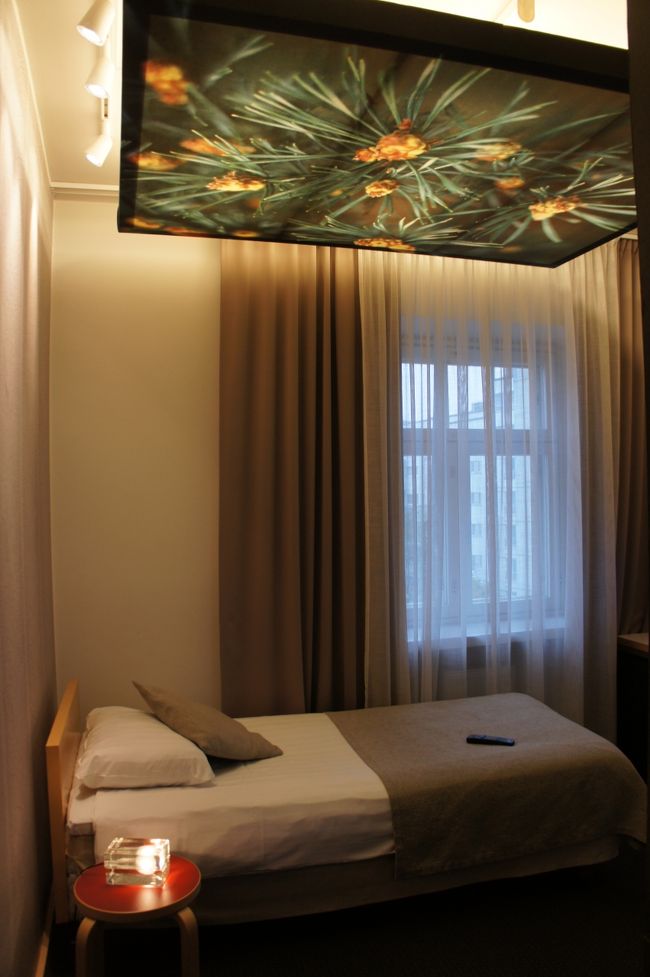 ホテルヘルカに4泊滞在。カンピショッピングセンター近くでなかなか便利な立地。最上階には宿泊者専用サウナもあります。