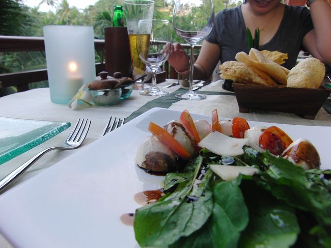 <br />　陽が沈む中、<br /><br />　