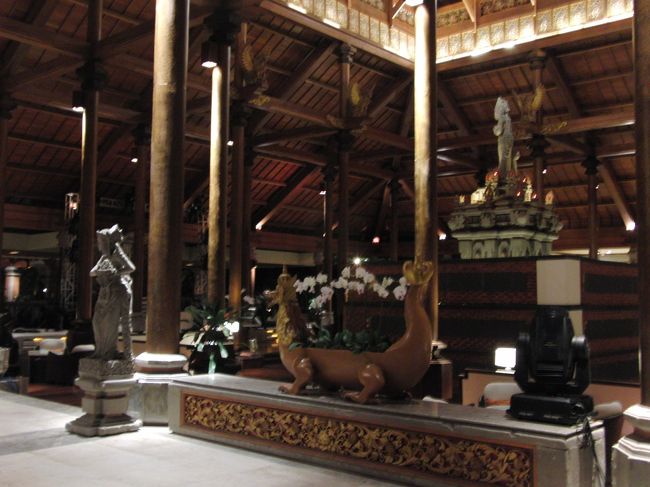 <br />　滞在は、<br /><br />　ヌサドゥア地区のアヨディアリゾート。