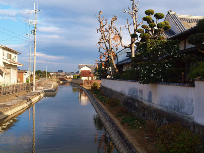 集落を巡る　濠