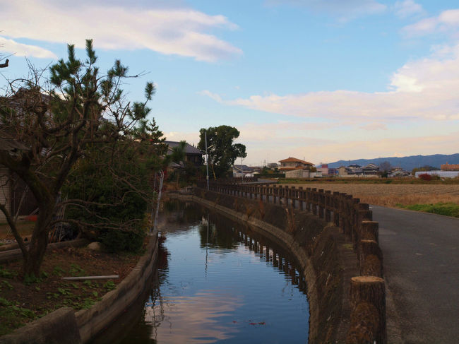 右手も　見えるは田畑ばかり