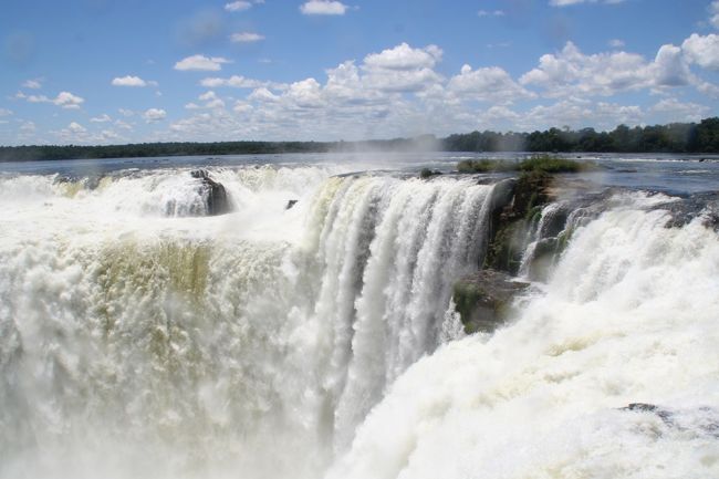 悪魔の喉笛。とにかく大迫力。