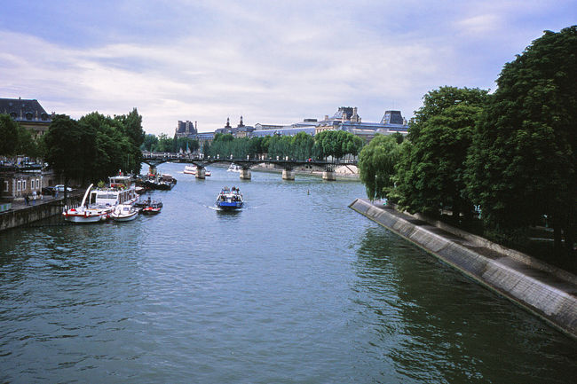 ポン・デサールから見たポン・ヌフ