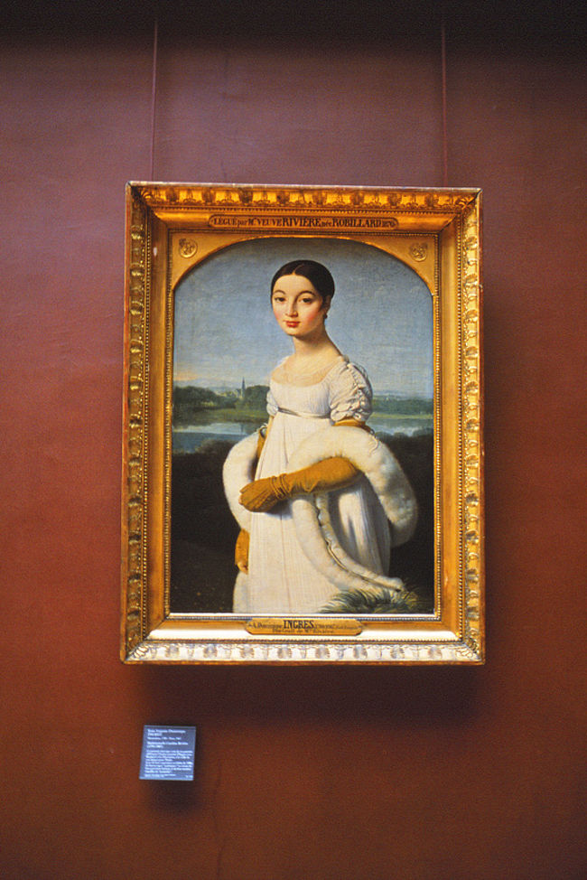 同、アングル1805年制作のリヴィエール嬢の肖像。
