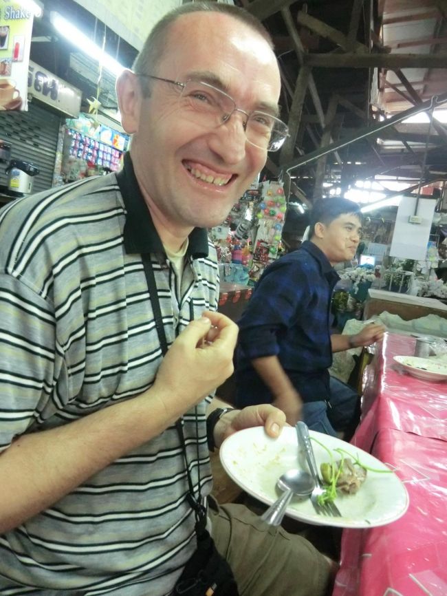 お隣さんは綺麗に食べきりました・・・