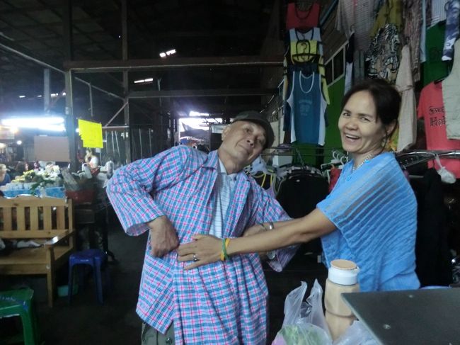 着て見ました・・・サイズはＯＫ　男子ものを明日取り寄せてもらいます・・・<br /><br />１６０Ｂです　　勿論