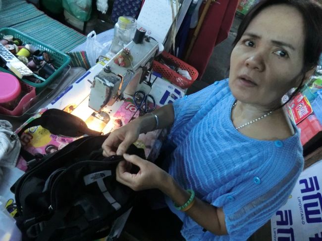 ズボンのチャックを40Ｂで直してもらったオバちゃんです・・・