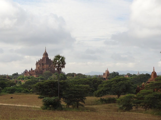 その近くにあったあまり有名でないパヤーから。