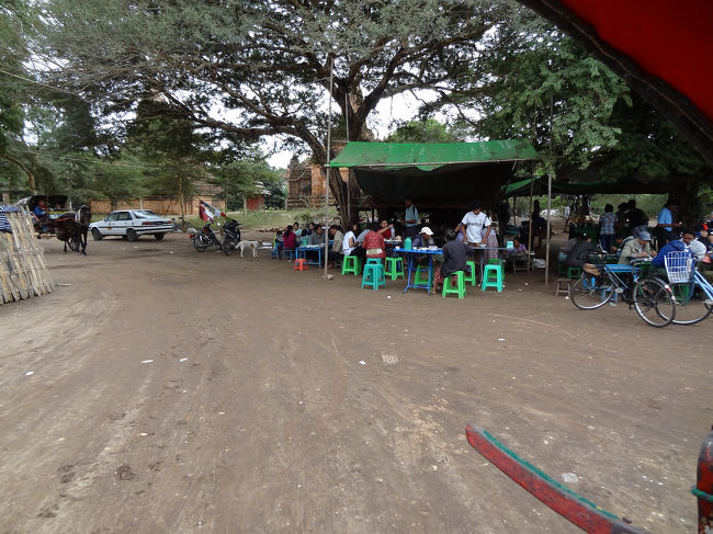食堂付近を後にします。