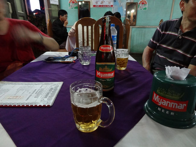 夜は一緒に回った方たちと食事をしました。<br />ビールもヌードルスープも大変おいしかったです。