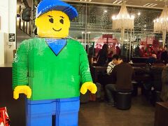 レゴボーイがお出迎え！！
LEGOはデンマーク出身なんですぜ。