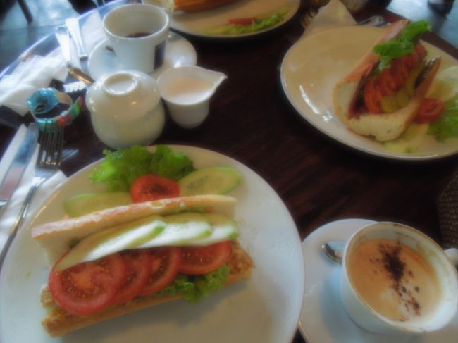 こんな美味しいパンはじめてかも！！　Little Hanoiにて。また食べたいな☆