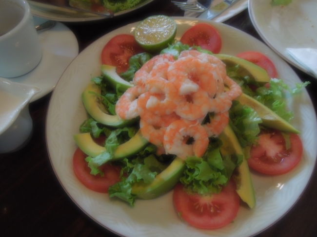 サラダも美味！