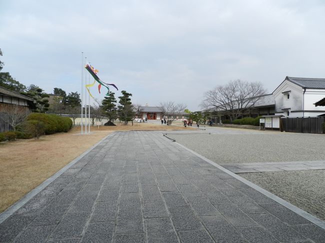 薬師寺の北側にある「玄奘三蔵院伽藍（げんじょうさんぞういんがらん）」で、平山郁夫画伯が描いた「大唐西域壁画」が公開されているということで訪れてみました。<br /><br />玄奘三蔵とは、西遊記に登場する“三蔵法師”のことです。