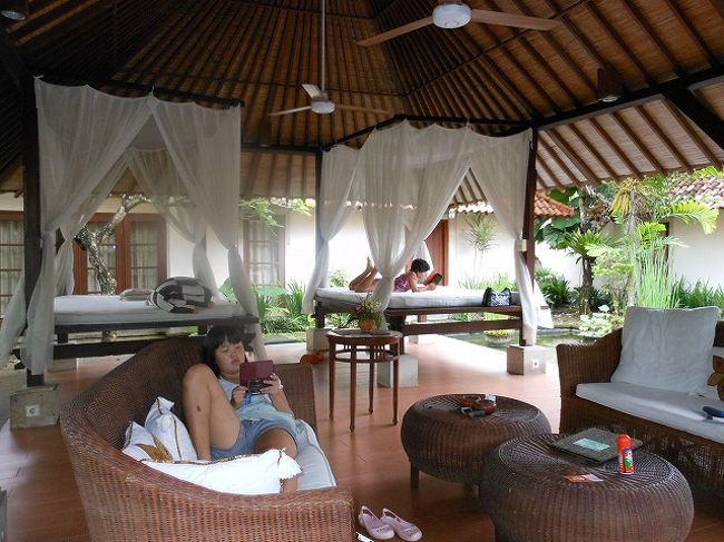 ソファー２つにディベッド２つ、ダイニングに居室２つの広い専有面積。<br />ゆったり、まったり、過ごせます。