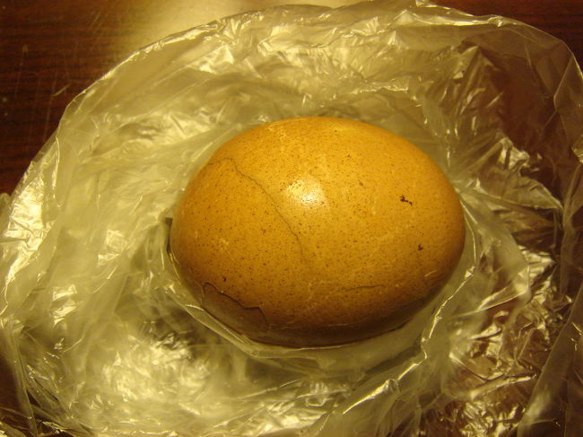 そしてコンビニの定番、茶卵。<br />妻の大好物です。<br /><br />いや〜、今日もよく食べたな〜。そしてよく歩いたな〜。<br />明日も再度、阜杭豆漿にチャレンジしてみよう！お店、開いてるといいな・・・。<br /><br />本日の歩いた歩数・・・２６，８２５歩／１７.４km