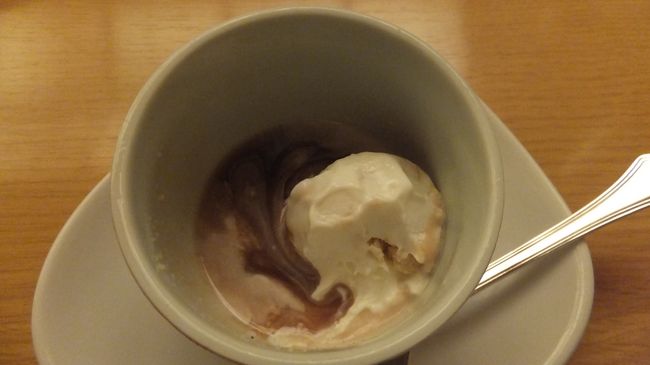 これだけ残す。<br /><br />でも、ブログを執筆しながら思い出すと<br /><br />楽しいひと時だったかな？<br /><br />きっとそうなんだ。<br /><br />※ 沖縄の味を胆嚢し、キューポンではなく<br /><br />一般価格だと、3500￥だそうです。<br /><br />胆嚢→ 堪能でした。<br /><br />※ 私には、もう胆嚢はないのでした。