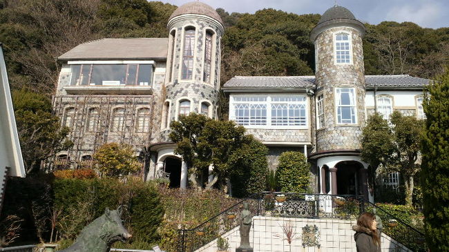 うろこの家＆美術館　ここで共通チケットを買いました。受付の方がマップに「ここのパワースポットではこれをする」と書き込みながら説明をしてくれました。