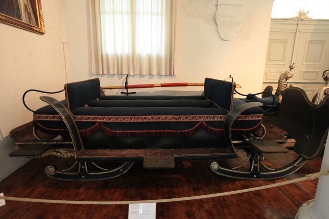 Kutschen, Schlitten, Saenften　プロイセン王家　馬車 欧州旅行13日目】 ニンフェンブルク宮殿の南棟にある王家の馬車