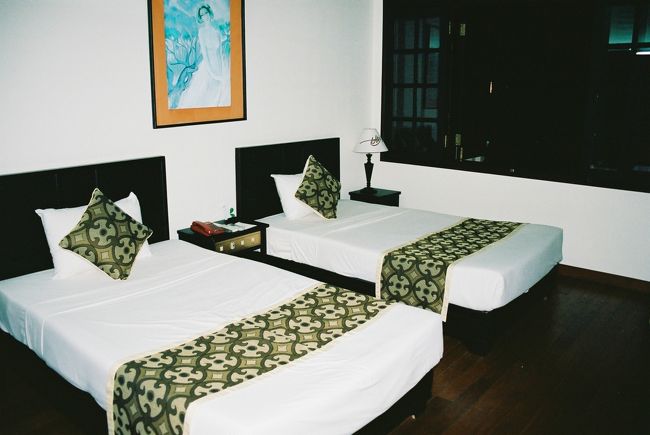 クオックホアホテル。<br /><br />旧市街にあって立地は◎。教会まで徒歩１０分くらい。<br />食事などしやすいし、親切です。利用する日本人多いようです。<br /><br />ホテルに徒歩で帰るのが迷いがちだったのと、タクシーの運転手のほぼ全員が知らない場所だったので苦労しました。