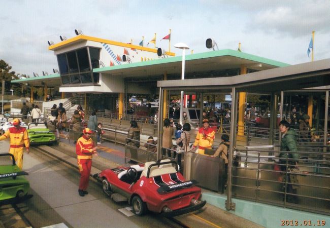 グランドサーキット空いてるから乗っちゃえ！<br />10分も待たず。