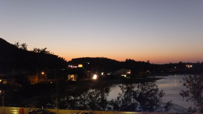 訳ありプランで<br /><br />足場を組み、ネットがかけられた<br /><br />部屋になる筈だったが、なんとネットなし。<br /><br />オーシャンビューに満足。<br /><br />ルネッサンスビーチが拝めました。