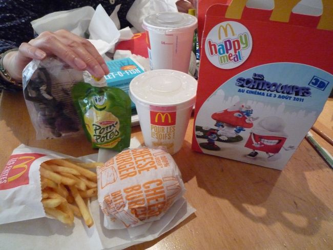 子供達は「ハッピーミール」。