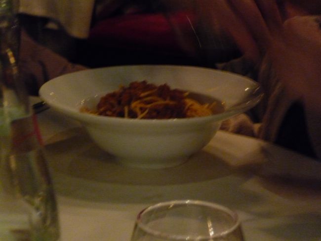 映りが悪いのですが、もうひとつの子供メニュー、ボロネーゼを選びました。