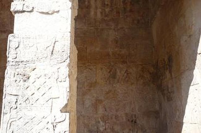 修復のものが多い中、<br />これはオリジナル。<br />当時の色が残ってて、朱色の世界だったことがうかがえます。