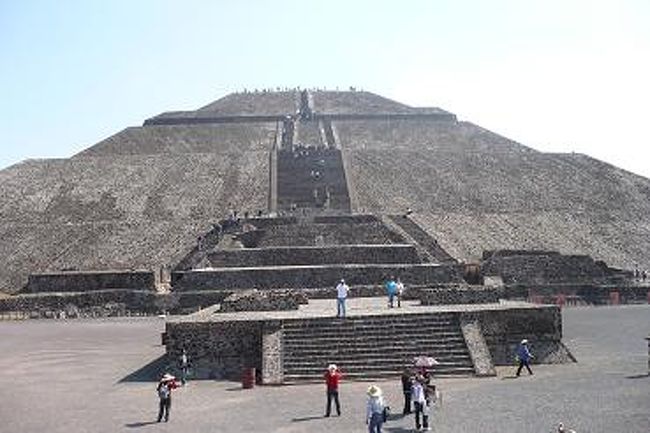 太陽のピラミッド<br />