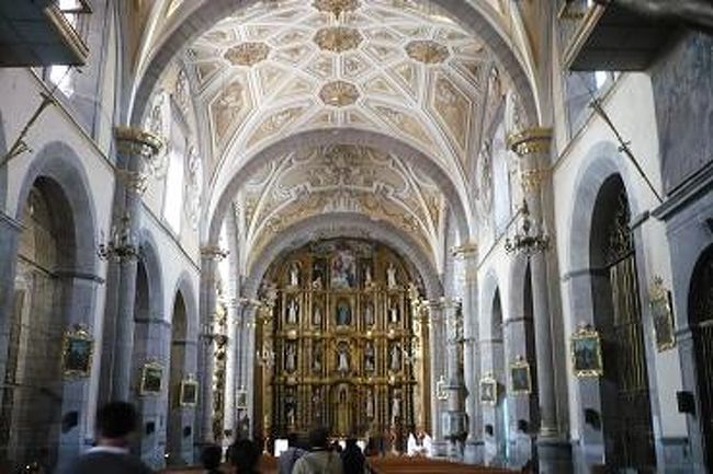 ブエプラ<br />サントドミンゴ教会