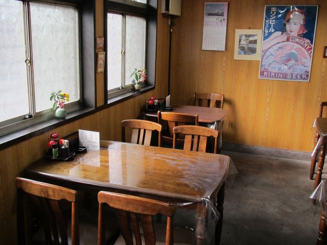 このビュー見ても、普通分かりませんよね〜<br /><br />あの人と同じ席に着いて、ノスタルジックな店内を楽しむ。<br />ホントにあの人、近江八幡に来たんやな〜(・ω・*)