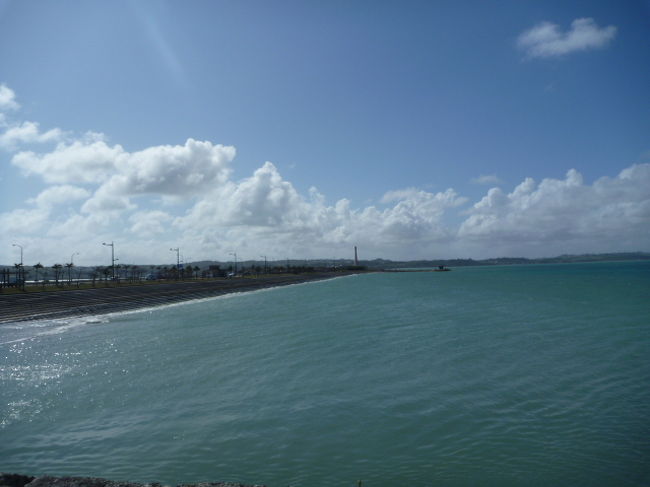 ２月でも沖縄の海は綺麗