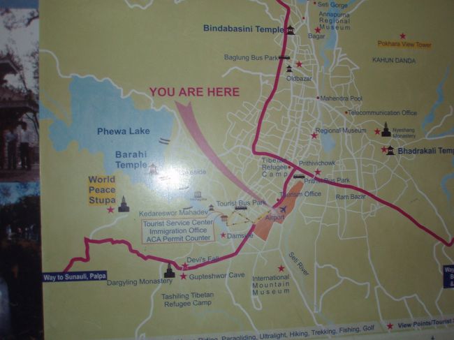 空港内にあった地図です。<br />