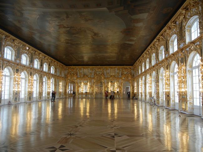 バリショーイザール（大広間）。