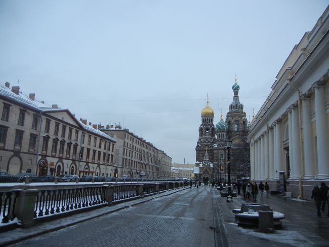 街を歩いていたら、血の上の教会発見！