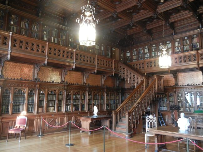 ニコライ２世の図書室。