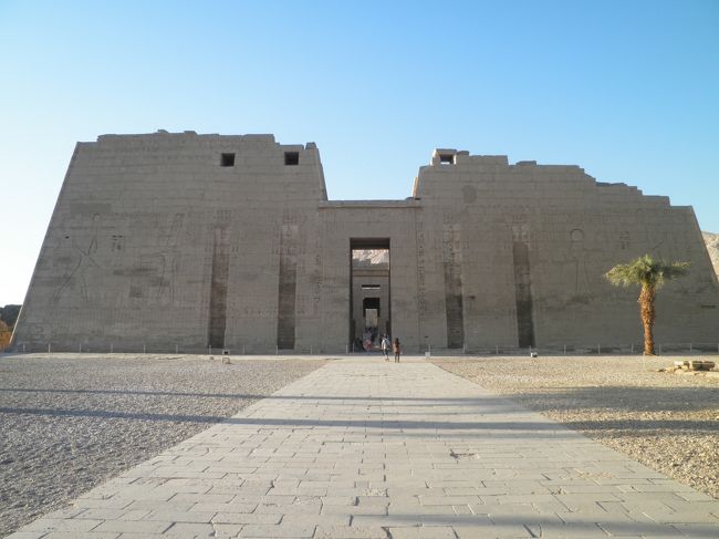 中々壮大な外観です。