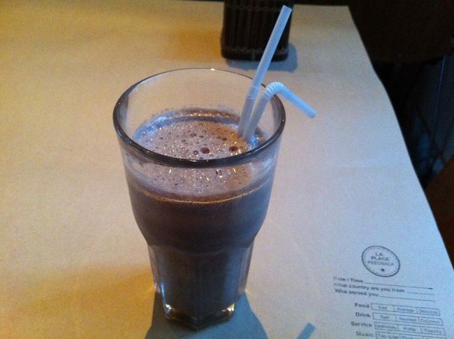 ＬＡ　ＰＬＡＣＥ<br /><br />バナナチョコシェイク<br /><br />教会の近くでおしゃれな感じ