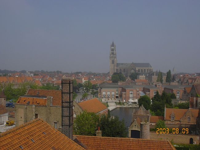 これから登る鐘楼もバッチリ見えます。<br />