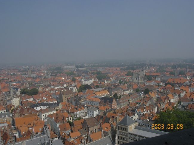 366段のらせん階段を登ると、この眺めが！<br />