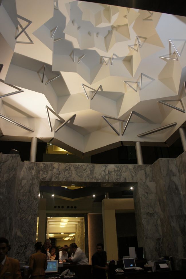 ノボテル バンコク スワンナプーム エアポート  11,844円 （１泊）<br /><br />おしゃれだけど、不親切。