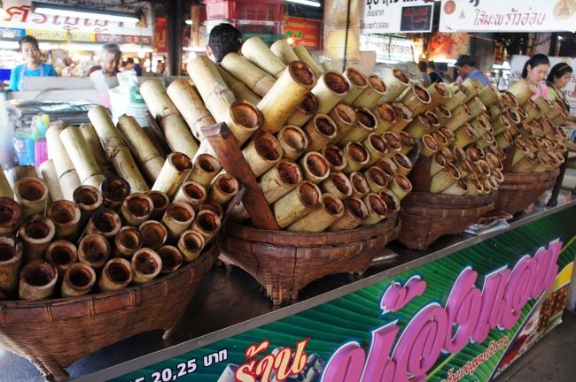 バンコク <br />ここの市場は試食の押し売りがすごい。<br />