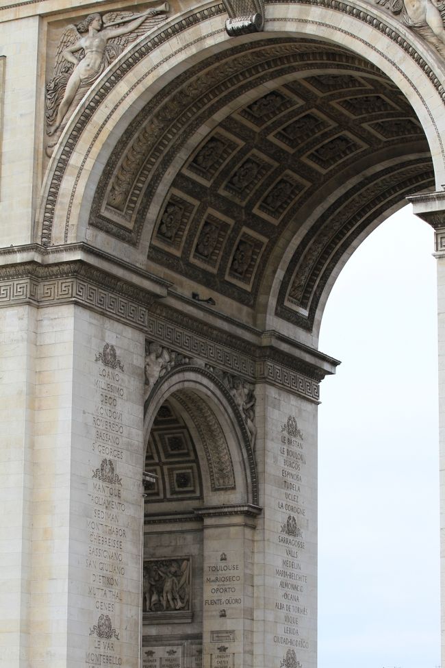 欧州旅行16日目】 パリ有数の観光名所 「Arc de Triomphe de l