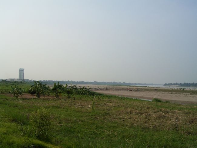 メコン川に出ました。