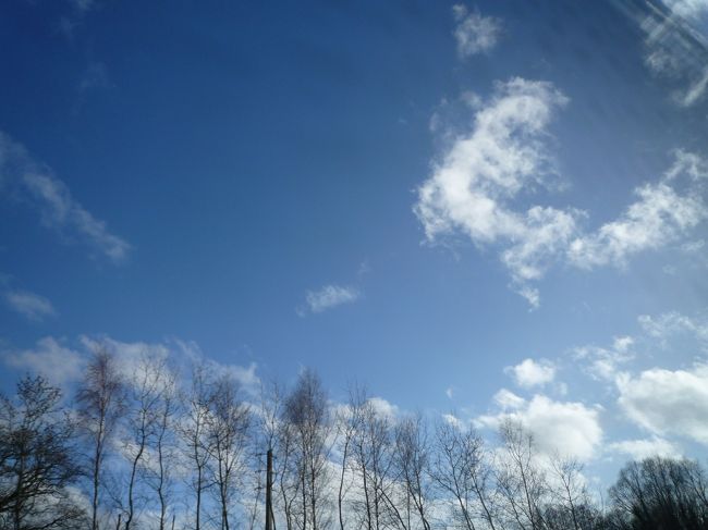 またしてもひたすら移動です。<br /><br />午前は雨が降っていて、天候が心配でしたが少しずつ晴れ間が！