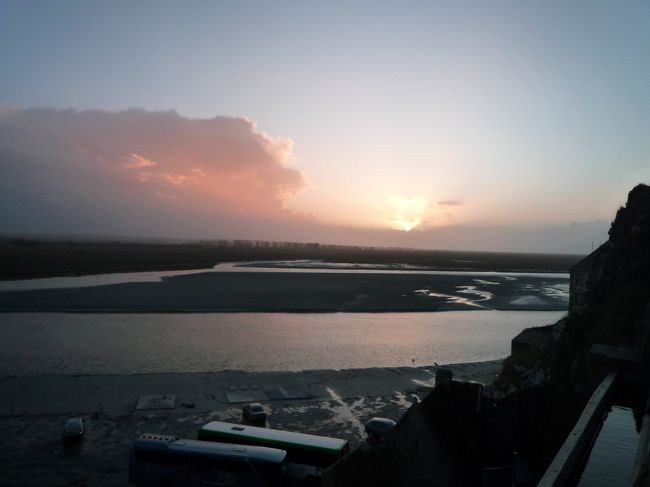 夕焼け。<br />もし晴れていたらもっときれいだったかも♪<br /><br />次回来るなら夏がいいな！