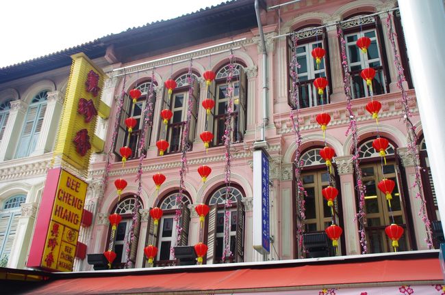 シンガポールの街歩きは、世界一周の大きなテーマパークを歩いているよう。