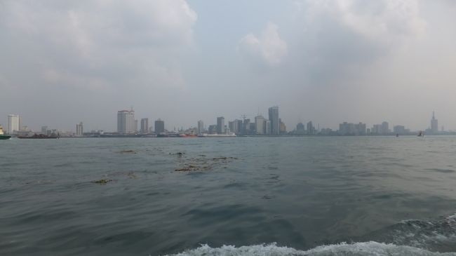 ラゴス2日目 ラゴス島 Brt路線沿い アパパ港 ビクトリア島 ラゴス ナイジェリア の旅行記 ブログ By Andresさん フォートラベル